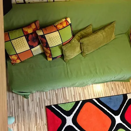 Voeroesmarty Ter Apartment