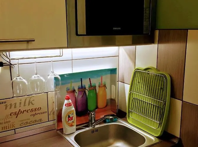 Voeroesmarty Ter Apartament